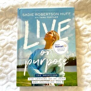 Sadie Robertson Book - Brand New